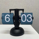 Horloge de bureau à retournement automatique de style européen Décoration rétro pour la maison