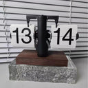 Horloge de bureau à retournement automatique de style européen Décoration rétro pour la maison
