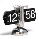 Horloge de bureau à retournement automatique de style européen Décoration rétro pour la maison